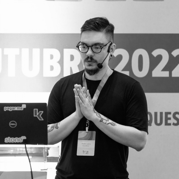Professor(a) André Castro